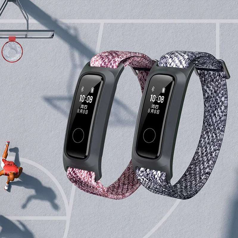 Huawei Honor Band 5 Sport обнаруживает что бег данных подсчет шагов расстояние калорий