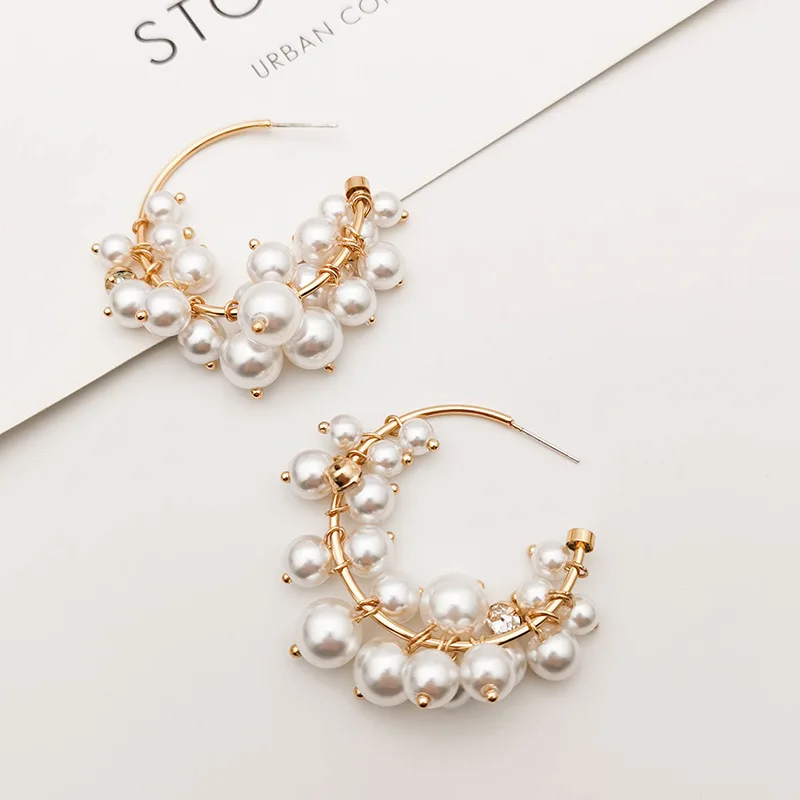 

Sense of Design Imitation Pearl Circle Earrings Women's Elegant Cool South Korea Versatile Exaggeration Ear Stud 2019 New Style