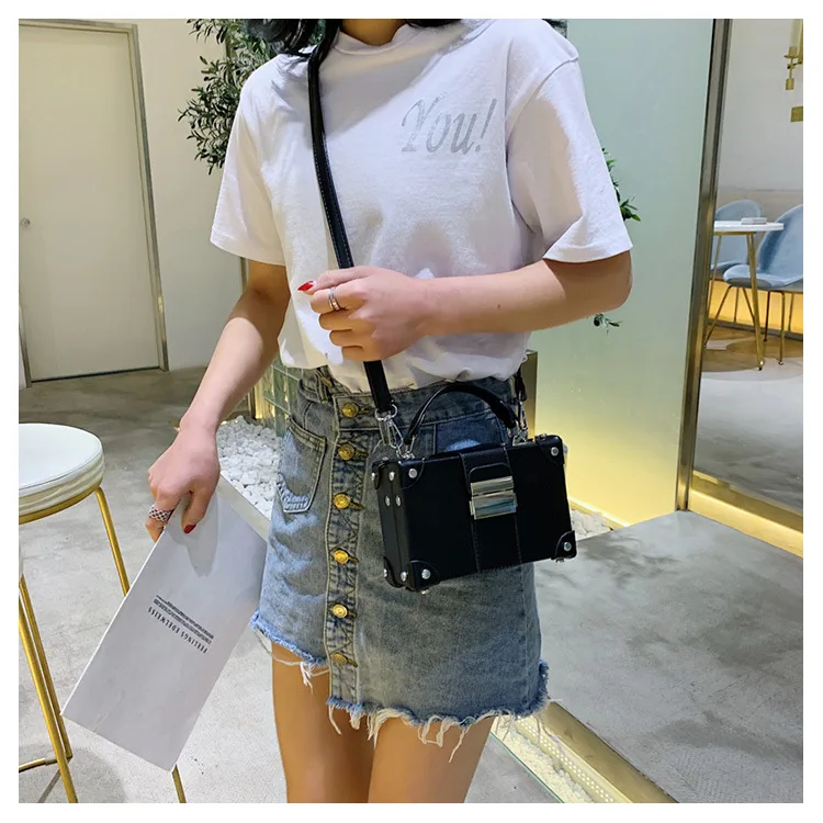 JIULIN Foreign gas woman new Korean version 100 shoulder slant handbag fashion Leisure lexury rivets leisure box bag