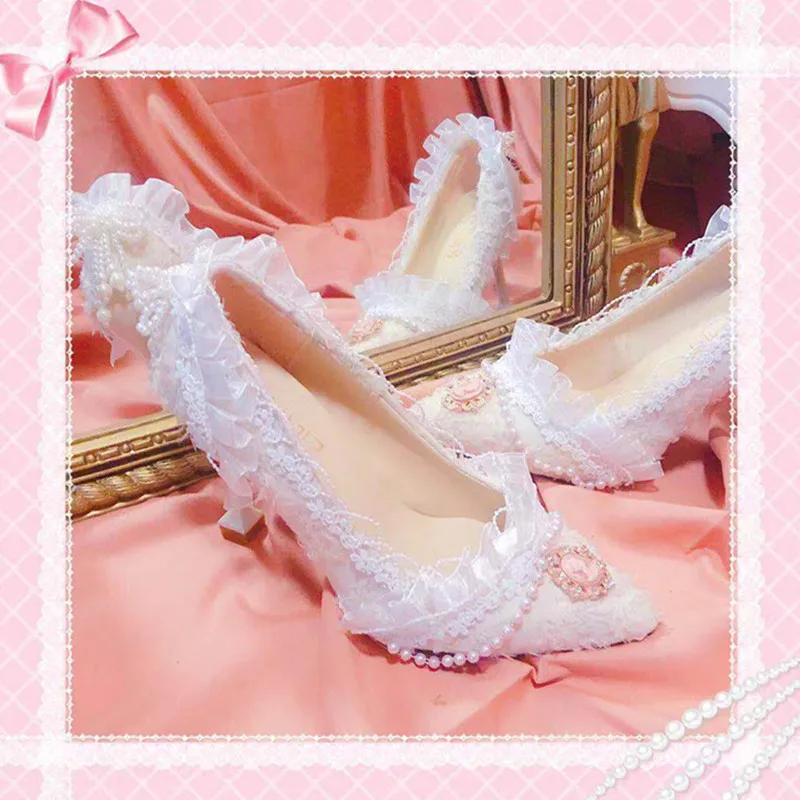 Свадебные белые кружевные женские туфли на высоком каблуке; туфли-лодочки с острым носком в стиле ретро; туфли принцессы Лолиты в винтажном стиле; милые туфли в стиле Лолиты; милые вечерние туфли для девочек