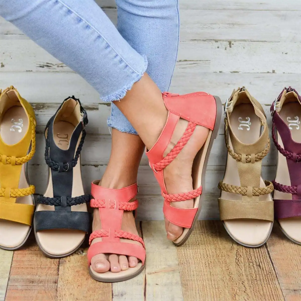 

Summer Flat Ladies Sandals Sweet Sanalias Boho Pearl Decoration Sandals Women Beach Sand Holiday Shoes Leather Flats Plus Size