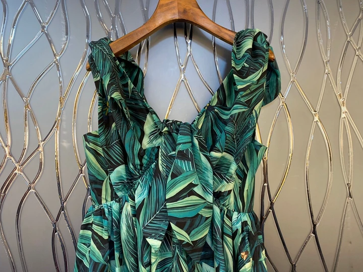 Early spring new women's deep V-neck leaf print decorative sleeveless dress 1130