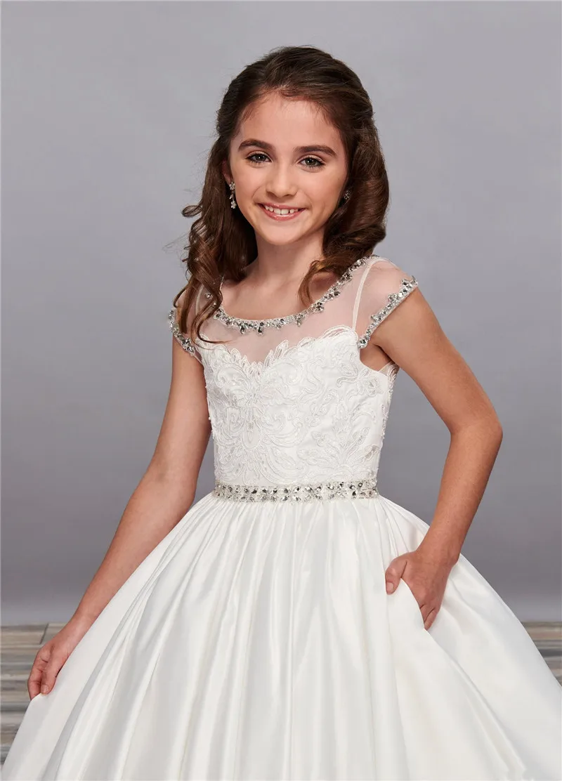 2020-modest-princess-a-line-flower-girls-dresses-for-wedding-birthday-party-jewel-neck-crystal-lace-applique-toddler-first-communion-dress (1)