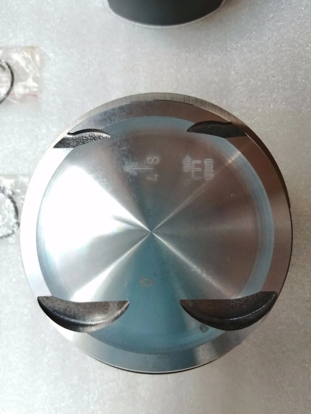 4PCS 2710302517 Piston for Mercedes M271
