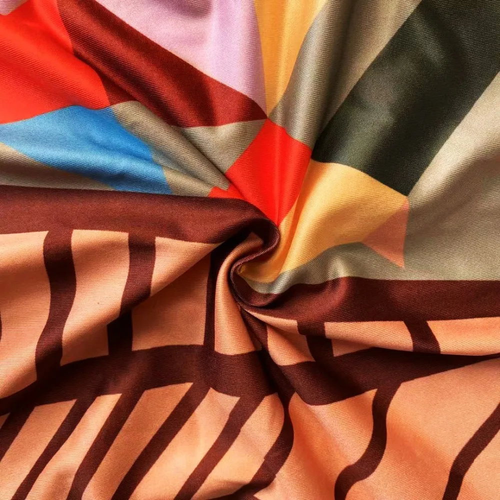 12741792086_1642458357