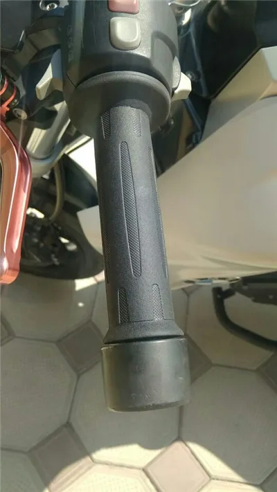 Uaa0990d7dfb34f6a8b5cb5f03275a1fan