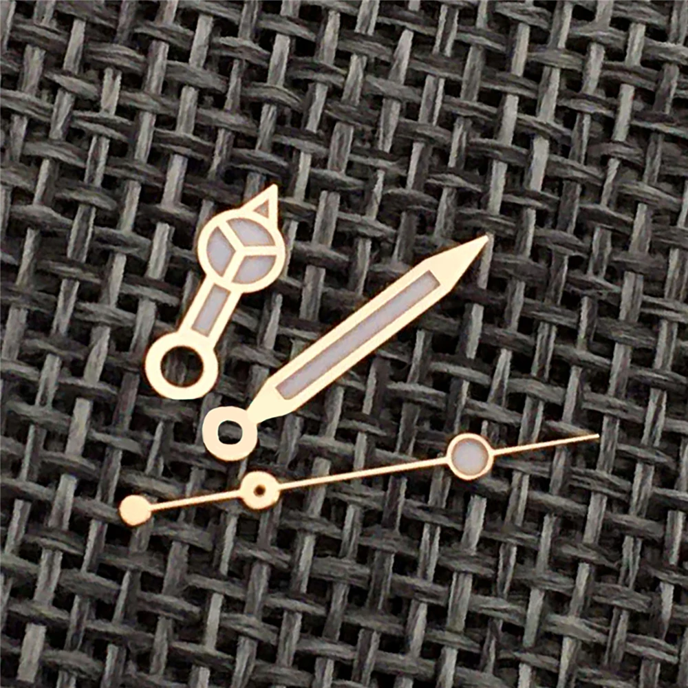 Рисунок 4 - Синие светящиеся наручные часы