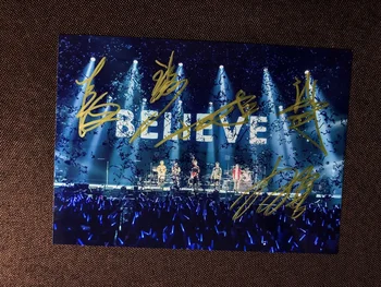 

signed Mayday Ashin autographed origina group photo 6 inches free shipping 092019M41