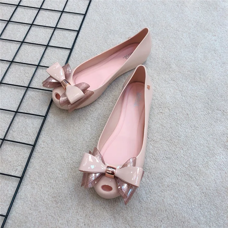 10251558486_1801144101