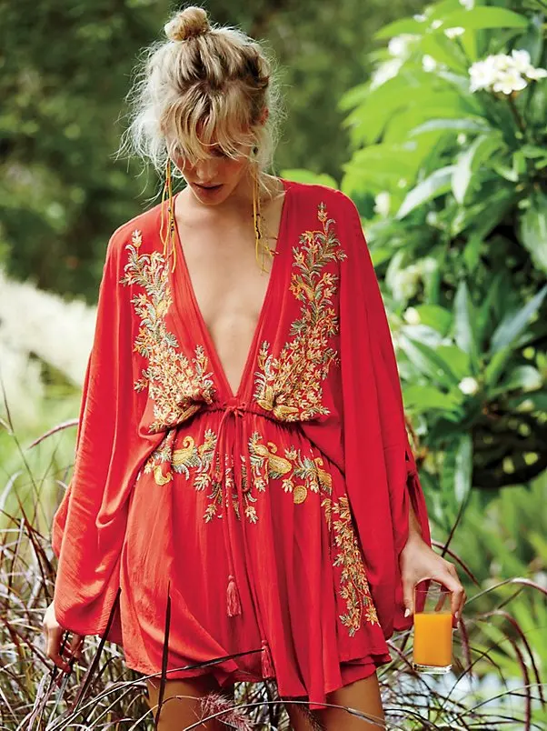 Богемное платье, сексуальное платье, летнее пляжное стильное хлопковое вышитое платье с глубоким v-образным вырезом и завязками на талии, мини женская брендовая одежда с рукавом до локтя - Цвет: Красный