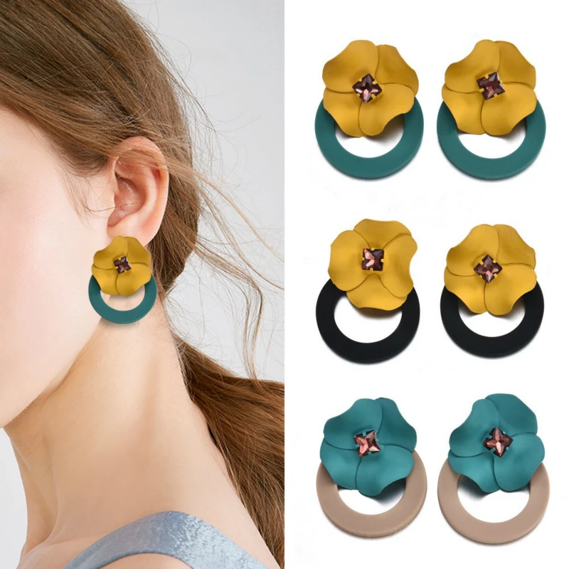 Преувеличенный большой бренд сплав спрей Окрашенные цветок серьги Женская мода