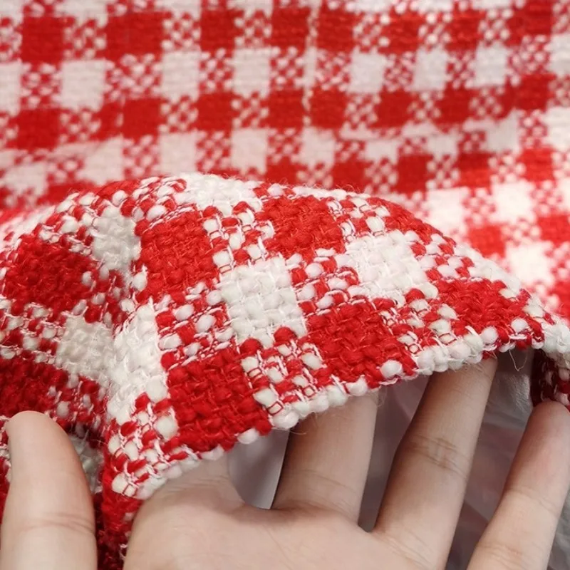 Рисунок 6 - Женская твидовая мини-юбка в клетку