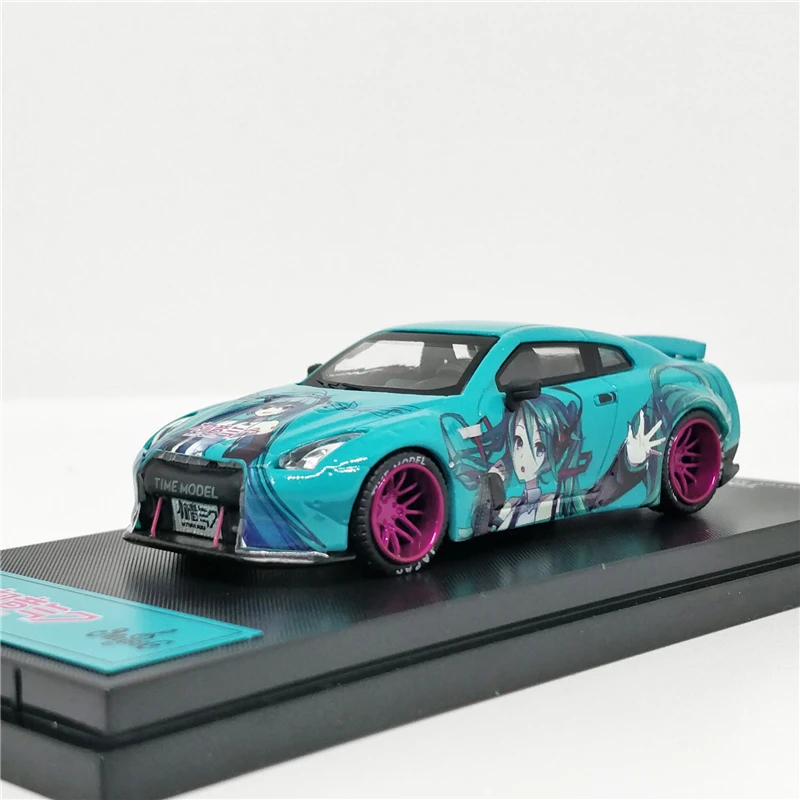 Модель времени 1/64 Nissan Skyline GTR R35 Хацунэ Мику краски автомобиля Itasya литья под давлением модель автомобиля - Цвет: Type 1 low Spoiler