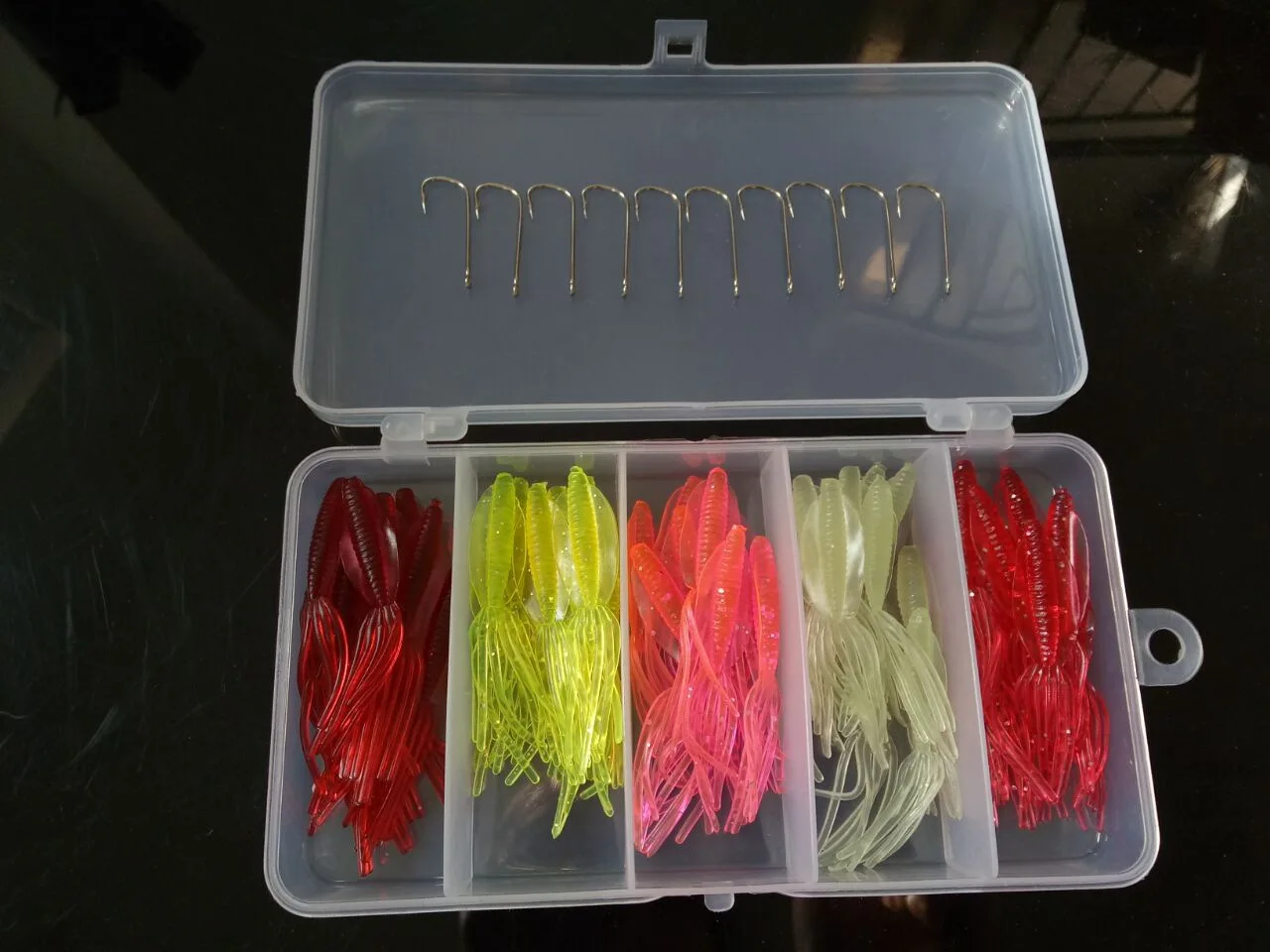 

Pisces Twin Fish 6.5 Cm Lure Soft Bait Multi-Tail Worm Bionic Soft Worm Set 50 Article Bait with Box