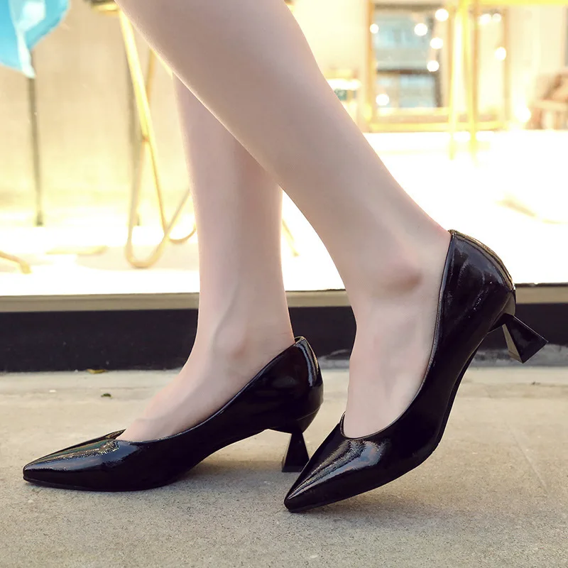 

High Heel Shoes 2018 Autumn Korean-style New Style Women's Pointed Toe Versatile Semi-high Heeled Elegant Square Buckle Cat with