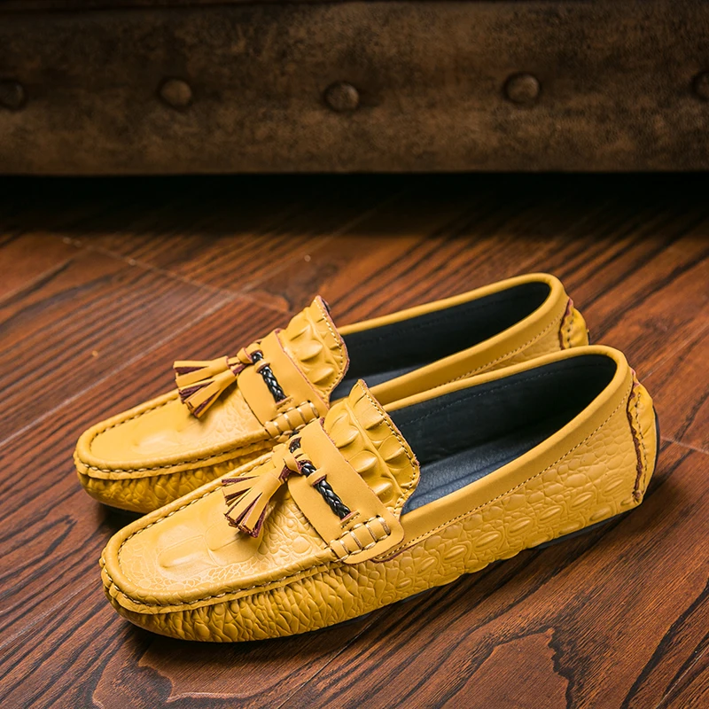 ALCUBIEREE Fashion Mens Tassel Loafers Men Split Leather Loafer Casual Shoes Man Moccasin Driving Shoes Slip On Flat Boat Shoes