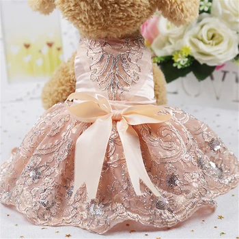 

Female Puppy Bow Dress Luxury Party Princess Lace Skirt Champagne Tulle Wedding Tutu Embroidery Flower for Dog Cat Spring Summer