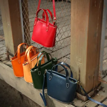 

2020 original first layer cowhide solid color ladies handbag