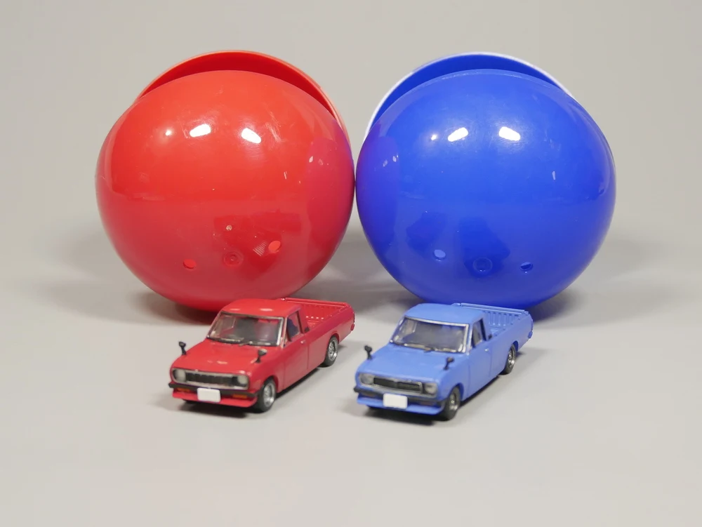 AOSHIMA 1/64 SKYLINE GT-R(Plastic Materia