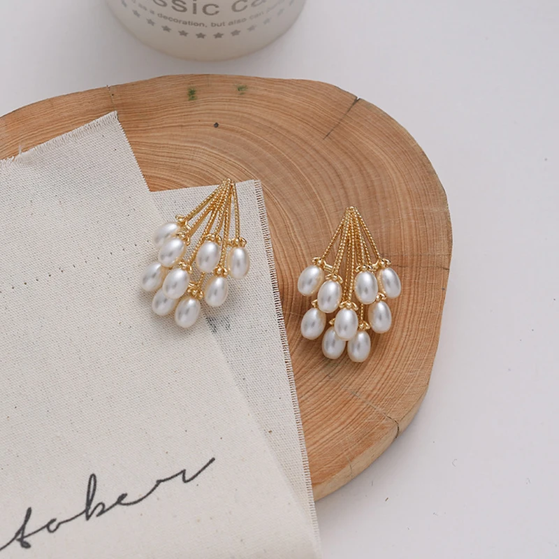 Korean New Fashion Elegant Baroque Pearl Clip on Earrings Non Pierced Temperament Personality Versatile Jewelry Women ear clip earrings,clip earrings,ear clip