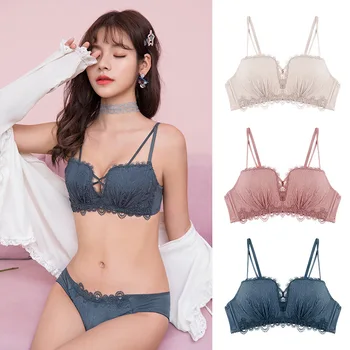 

Spring and Summer New Pleated Mid-thick Lace Bra Comfortable Seamless No Steel Ring Underwear Less Ladies Gather Bra Sujetador