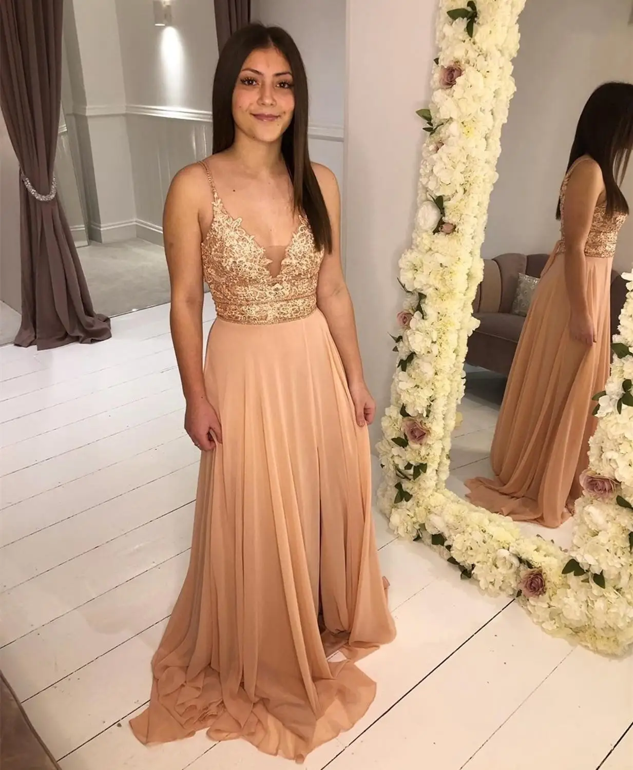 

2020 Gold Prom Dress Backless Chiffon Spaghetti Strap V-Neck Sexy Simple Elegant For Women Party Gowns A-Line Sweep Train Cheap