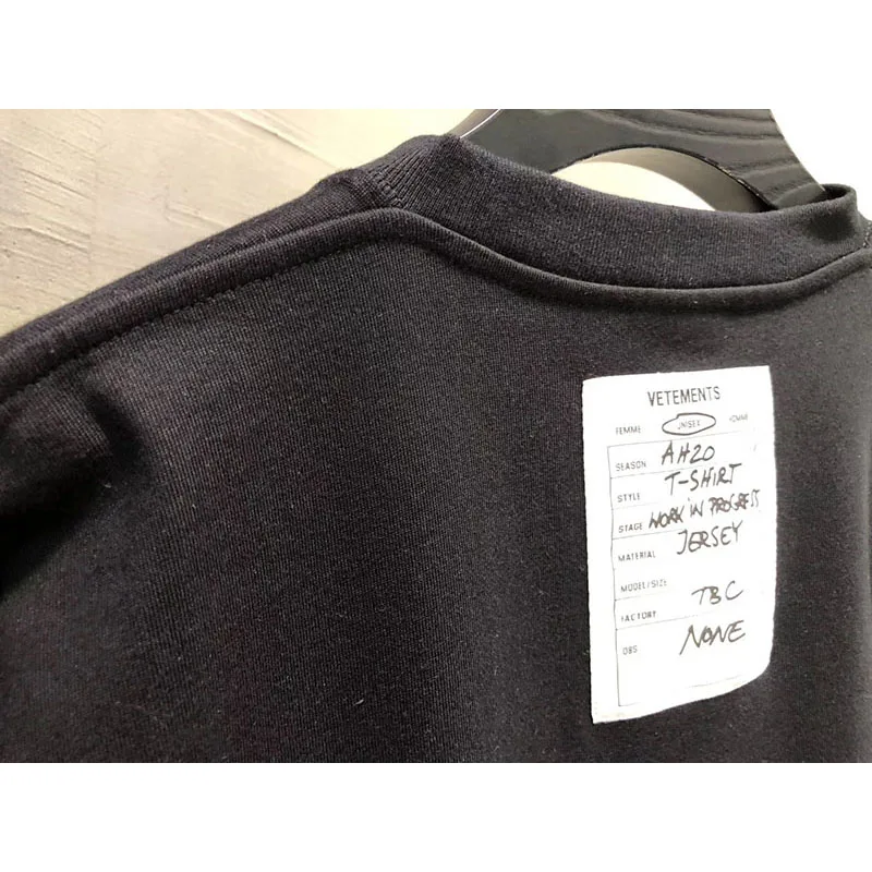Vetements с обеих сторон патч-майки Летний стиль хип-хоп вышивка Vetements хлопок Высокое качество Топ тройники