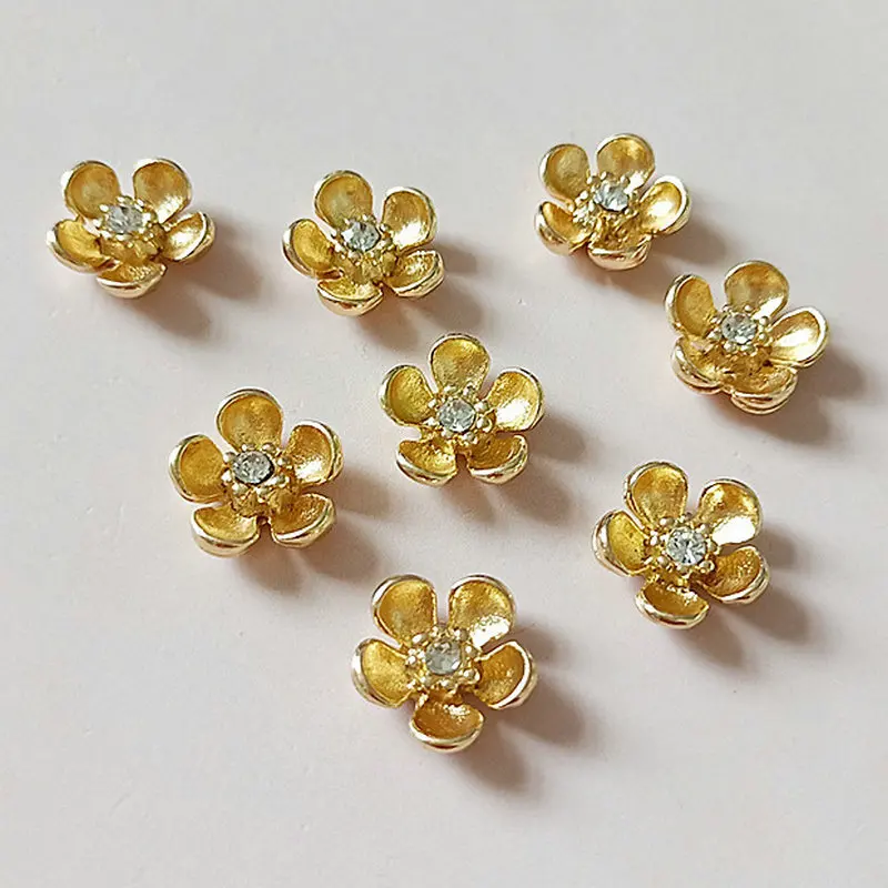 

10pcs/lot 13mm Alloy Flower Rhinestone Pearl Buttons For Girl Hairpin Dress Doll Shoes Box Clothing Jewelry Accessories