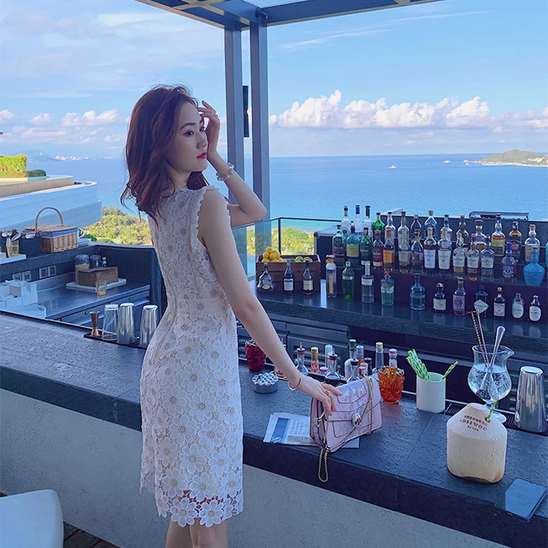 Women Lace Embroidery Dresses For Party 2021 Women'S Summer New Temperament Slim Round Neck High Waist Fashion Dress Office Lady