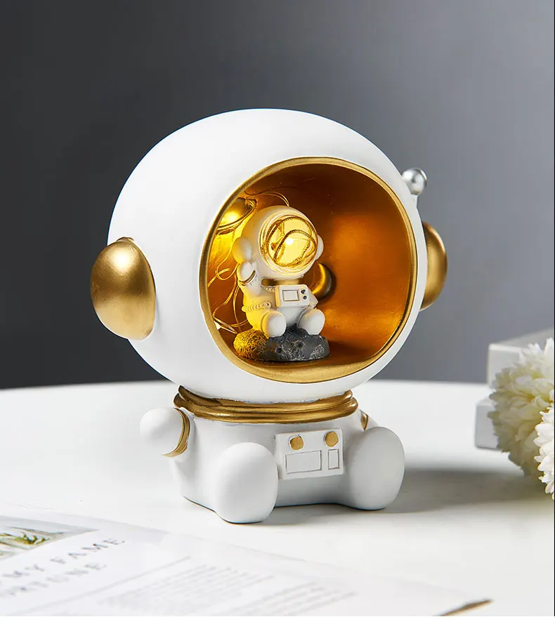 Astronaut Statue Night Lamp for space-themed decor3