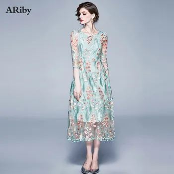 

Ariby 2020 Europe Style Summer Dress Women Embroidery Slim Casual Work Party Mesh Dresses Sexy Elegant Vintage Vestidos