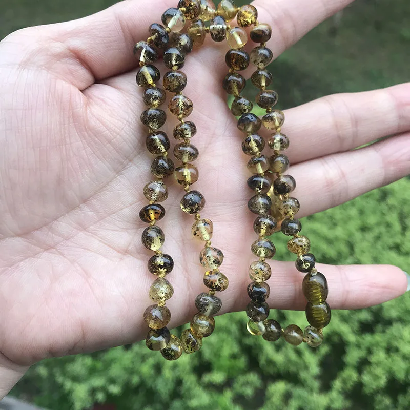 Yoowei 2020 New Baby Amber Teething Necklace High Quality Gift for Birthday Unique Adult Infant Green Amber Jewelry Wholesale