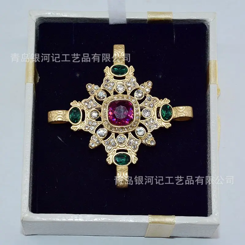 

Qingdao Galaxy Remember New Style Europe And America Alloy Accessories Complex Antique Baroque Green Resin Gemstone Brooch Belle