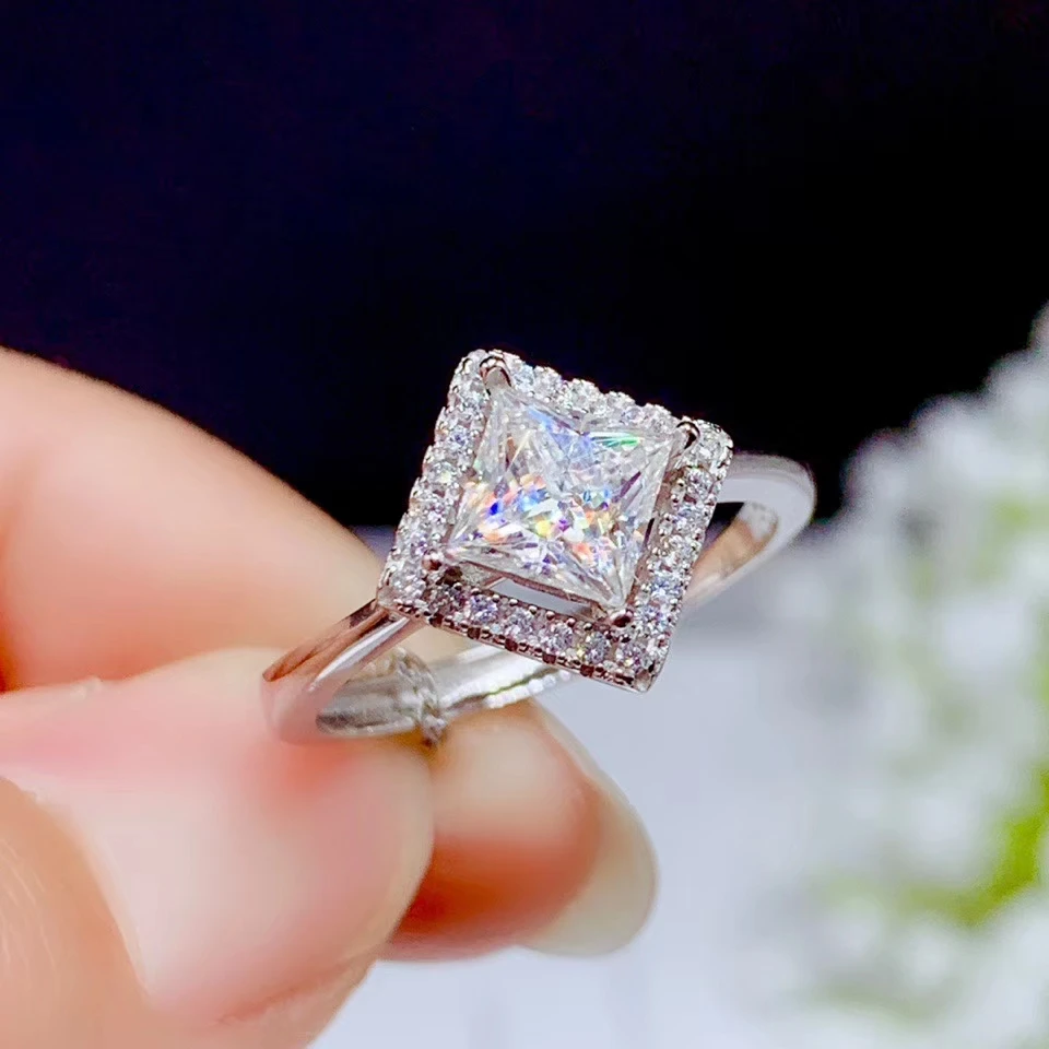 1Ct D Color Moissanite Jewelry Con Certificato Gra 5.5Mm Princess Square Moissanite Silver Ring Per Fidanzamento