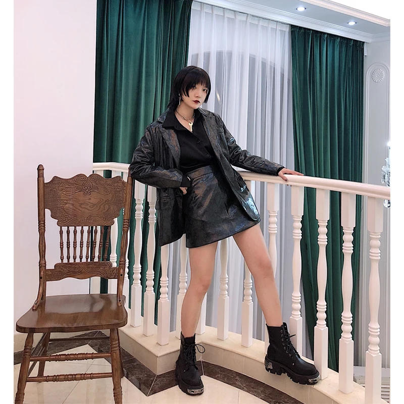 Women Black Motorcycle Boots Metal Decor Thich Bottom Shoes Lace Up Punk Shoes Fashion Microfiber Leather Casual Ankle Boots New