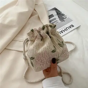 

Bageek 1pc Embroidery Flower Decoration Crossbody Bag Fashion Woven Casual Drawstring Bag Shoulder Bag For Outdoor Travel