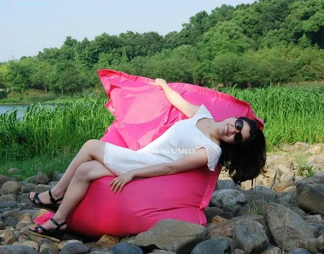 XL BIG BROTHER 4 в 1 BEANBAG отлично подходит для использования в помещении и на открытом воздухе в ярко-розовом цвете