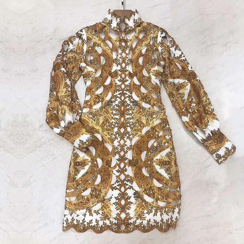 Дизайнерское платье для подиума с вырезами и заклепками, женское золотое мини-платье с высокой талией, короткий рукав фонаря, платье с подкладкой из двух частей