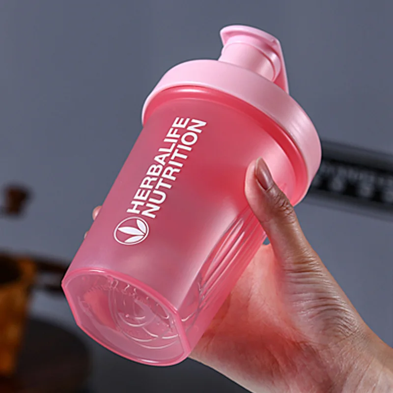 В настоящее время в наличии четыре цвета питательный чайник High ding kuan Herbalife чашка