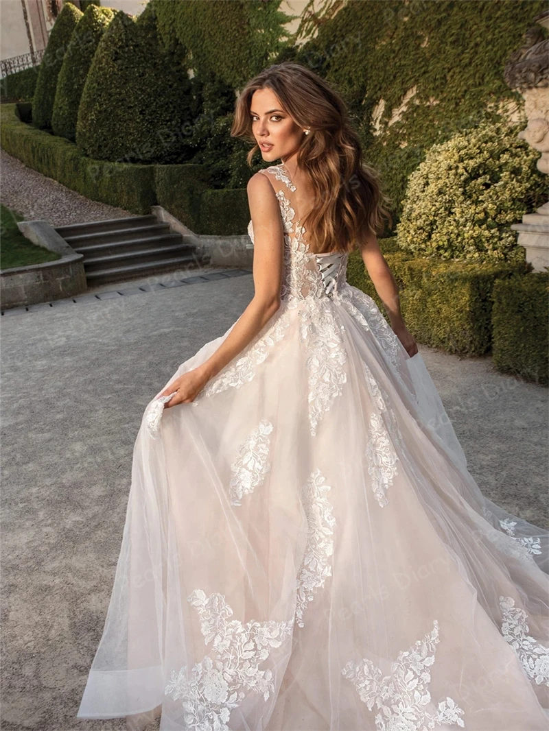 Gorgeous-Champagne-Wedding-Dress-New-Scoop-Neck-Appliqued-Bridal-Gowns-Tulel-A-Line-Vestido-De-Novia.jpg_Q90.jpg_.webp (2)