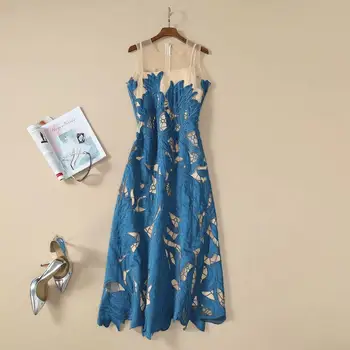 

Spring 2020 for European and American women's wear sleeveless Net yarn Heavy embroidery Fashionable dress