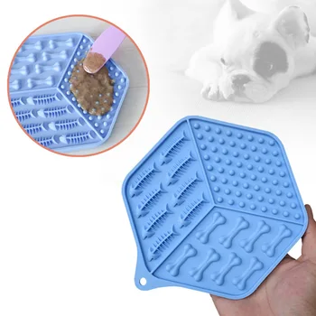 

Multifunction Dogs Cats Pet Licking Mat Home Foldable Silicone Bowls Anxiety Relief Slow Feeder Food Dispenser Treats Practical