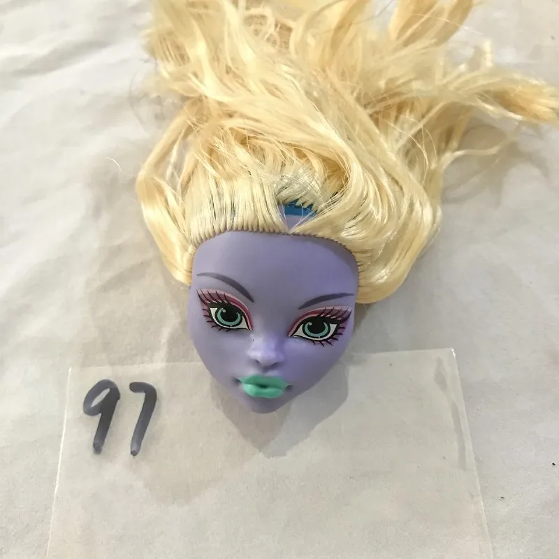 Голова куклы монстра с волосами ПВХ Devil коллекция ограниченная - Цвет: 97