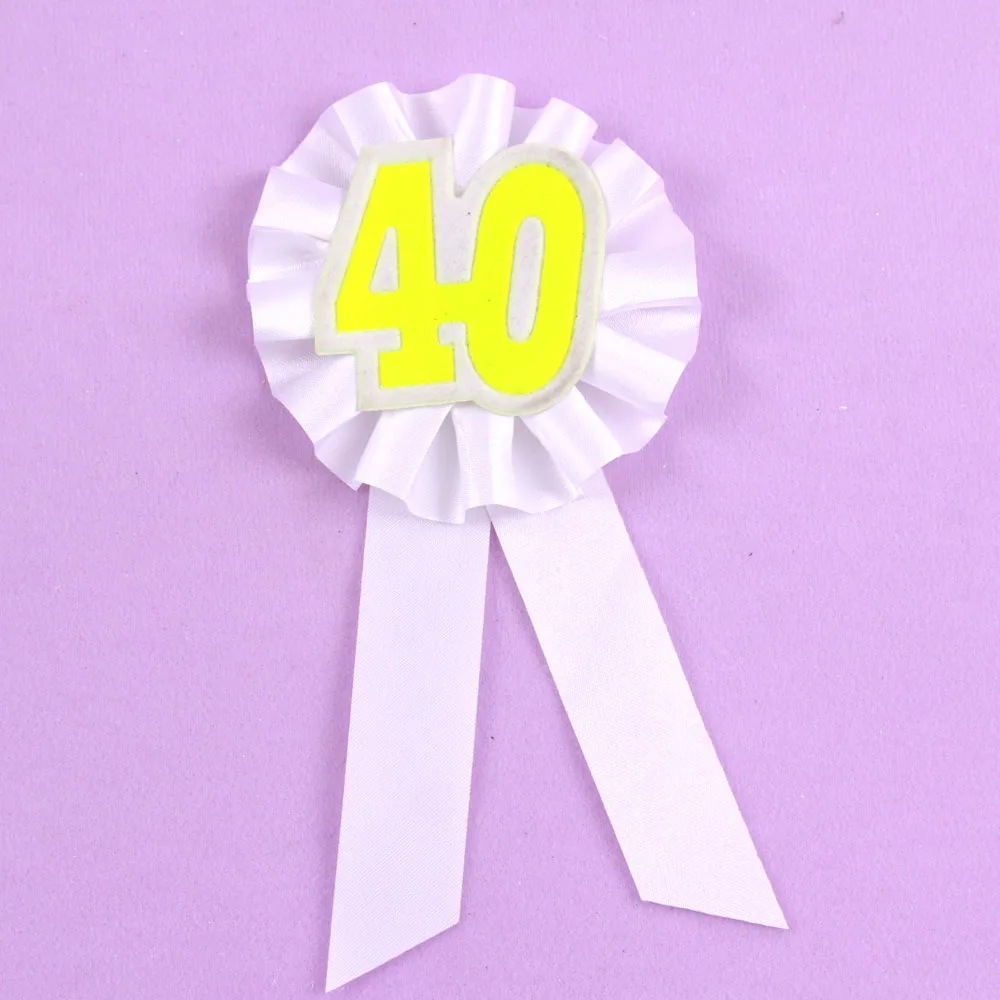 50 брошь на день рождения для мужчин и женщин, белая лента, скидка 30%, 3 шт., 21, 30, 40, 50, сувенирная брошь, подарок на день рождения, значок для события, вечерние - Цвет: Whiteyellow40