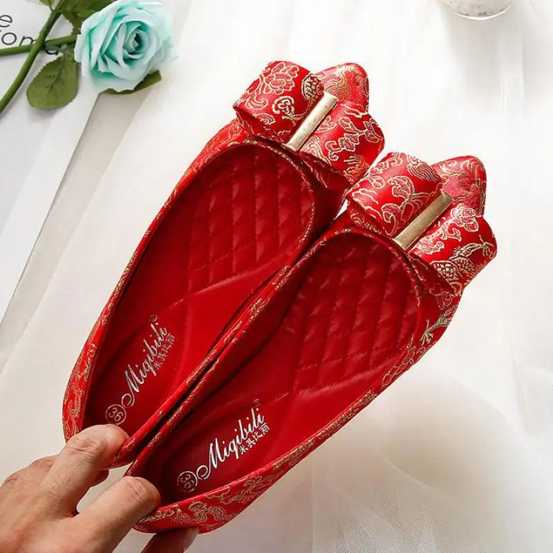 

Large Size Women's Wedding Cloth Shoes Pointed Toe Lady Ballet Flats Casual Bow Low Heel Slip On Flats Red Shoes Zapatos Mujer