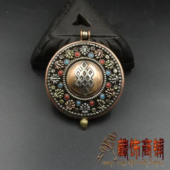 

Nepal Vintage Gawu Box Tibetan Gawu Box Handmade Red Copper Vajra Double Auspicious Pattern Pendant Gawu