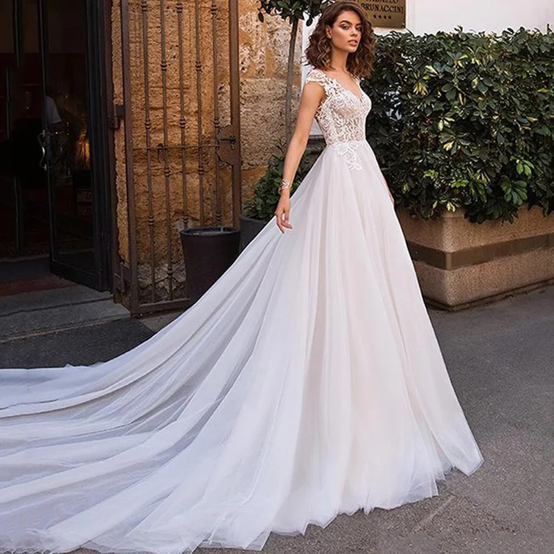 

Eightree Cap Sleeve A Line Wedding Dresses Lace Appliques Beach Boho Bridal Dress V Neck Backless Wedding Gown Vestido de novia