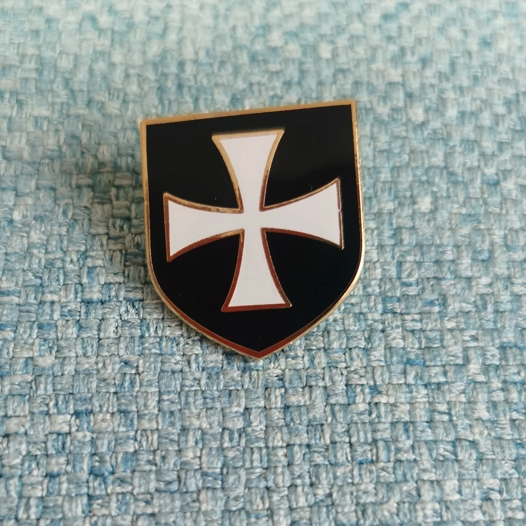 Custom Pin Badge Factory wholesale 100pcs masonic lapel badge white cross knights shield pin | Дом и сад