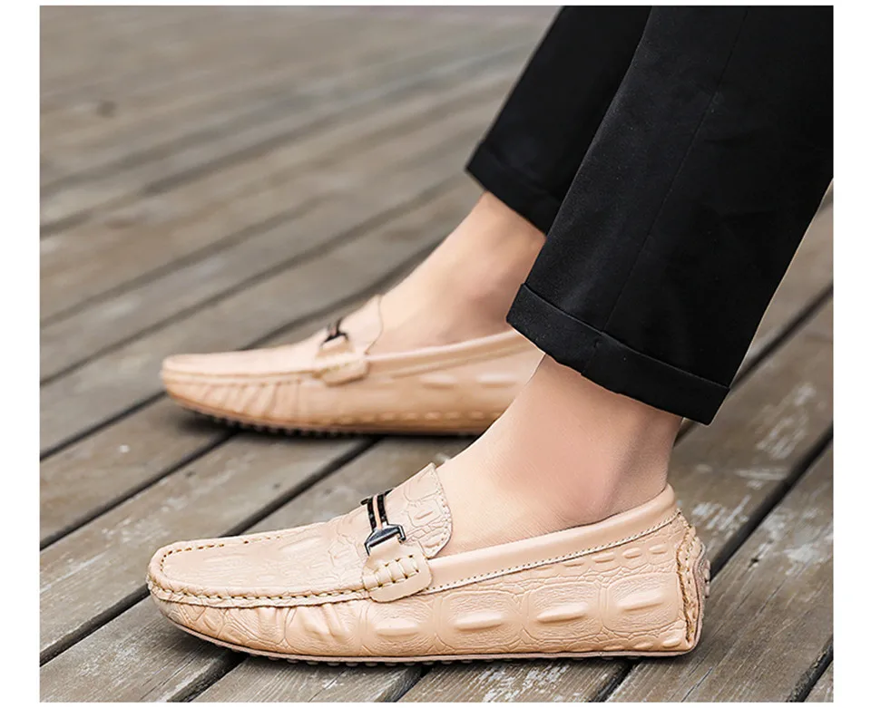 ALCUBIEREE Winter Men Crocodile Pattern Loafers Outdoor Non-slip Boat Shoes Men's Warm Moccasins with Fur Flats Driving Shoes