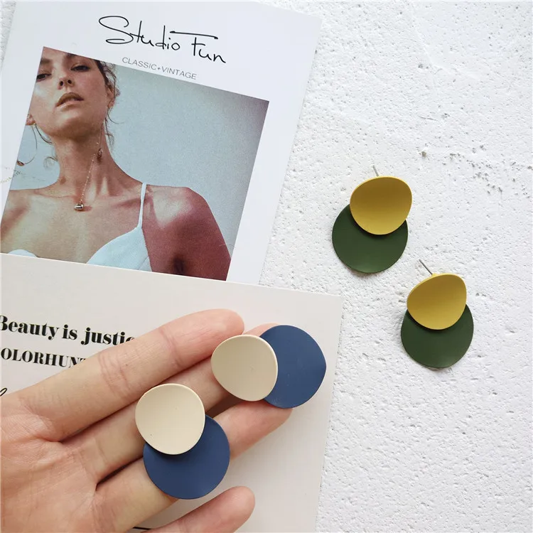 

Frosted geometric circle, impact color, spliced earrings, earrings, Korean temperament, simple earrings, fashion